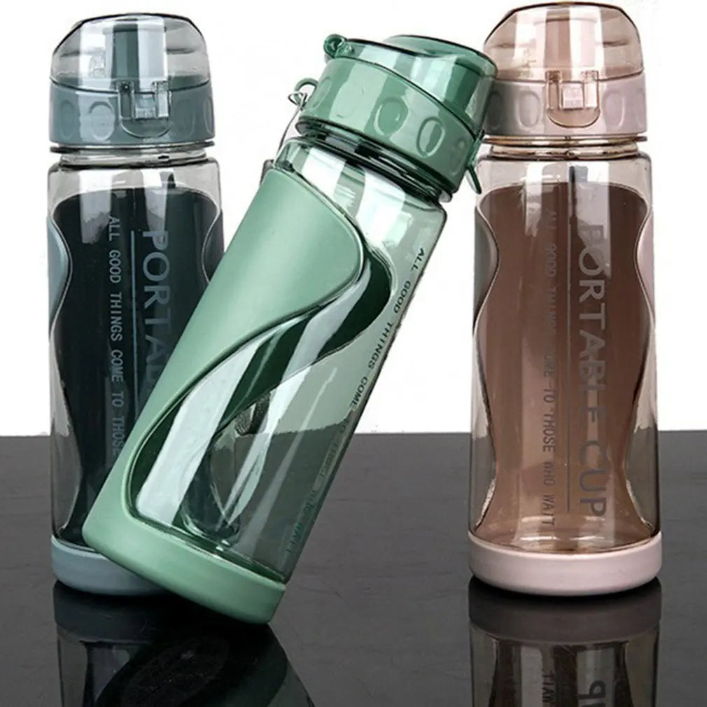 Outdoor Sports Water Bottles 700ML Gym Leak-proof Drop-proof Portable Shaker Mug Outdoor Travel Kettle Drink Water Bottle